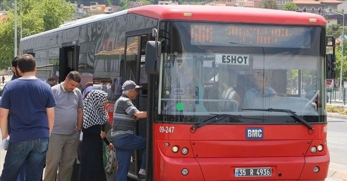 1 Mayıs ve 19 Mayıs Bayramlarında İzmir'de Toplu Taşıma Ücretsiz