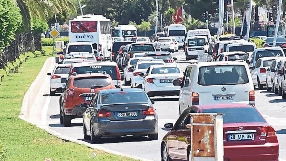 Bayram trafiği yoğunluğu oluştu