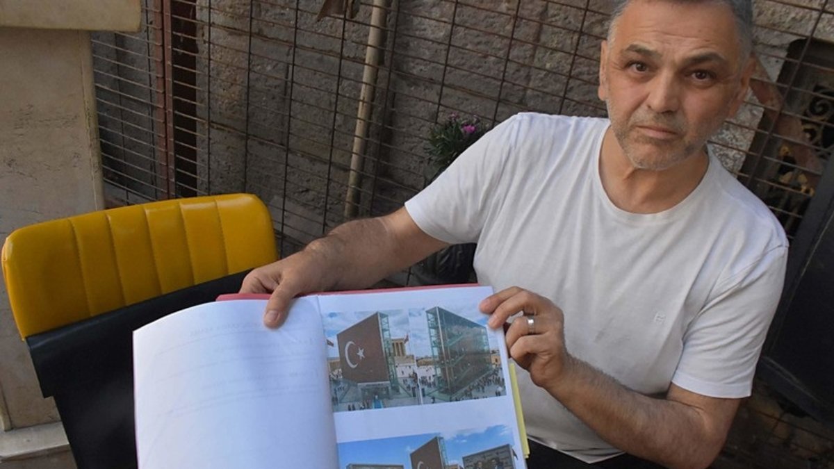 İzmir'de Dev Dijital Türk Bayrağı Projesi Başladı