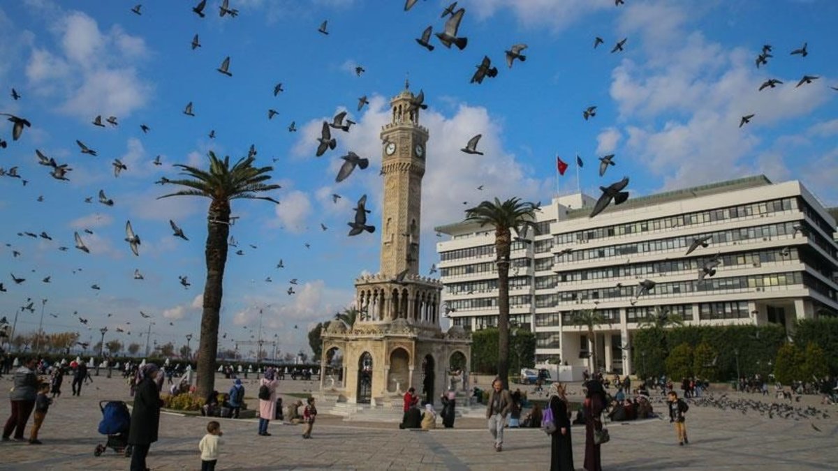 İzmir'de Kaç İzmirlı Yaşıyor