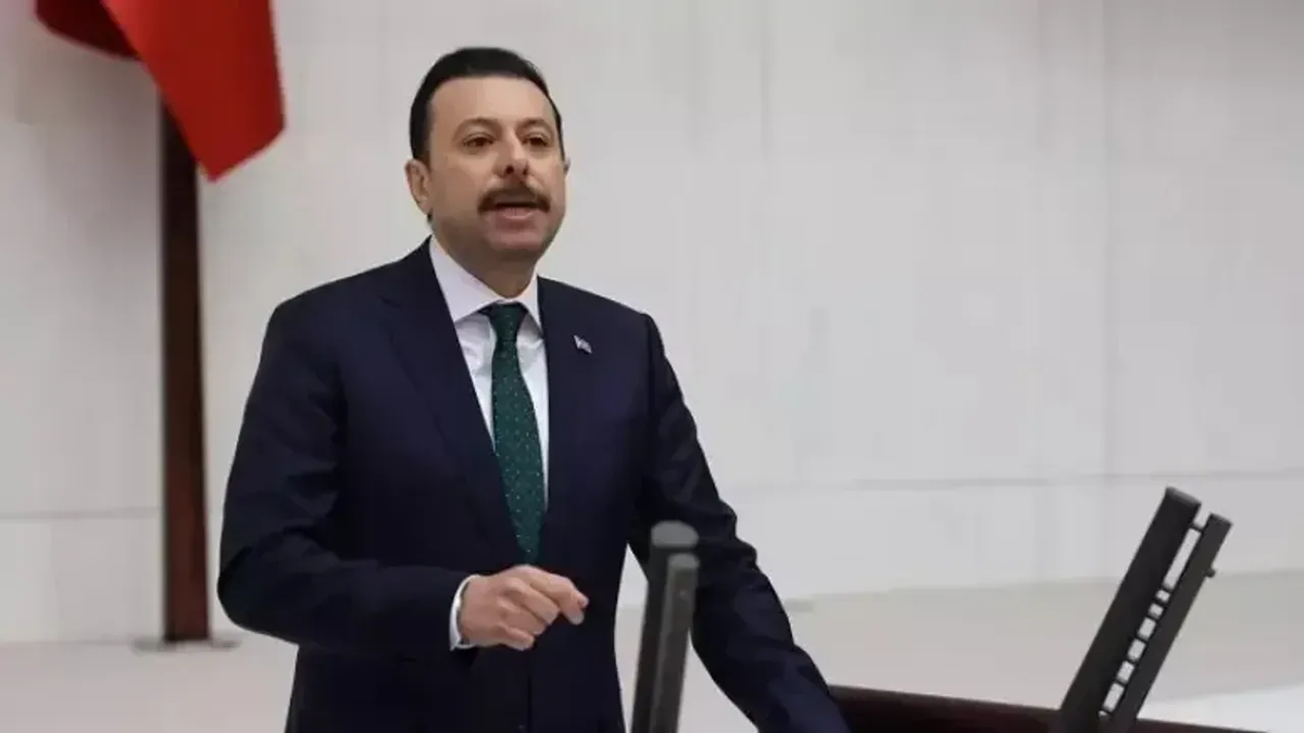 AK Partili Kaya İzmir Büyükşehir Belediyesi'ni eleştirdi