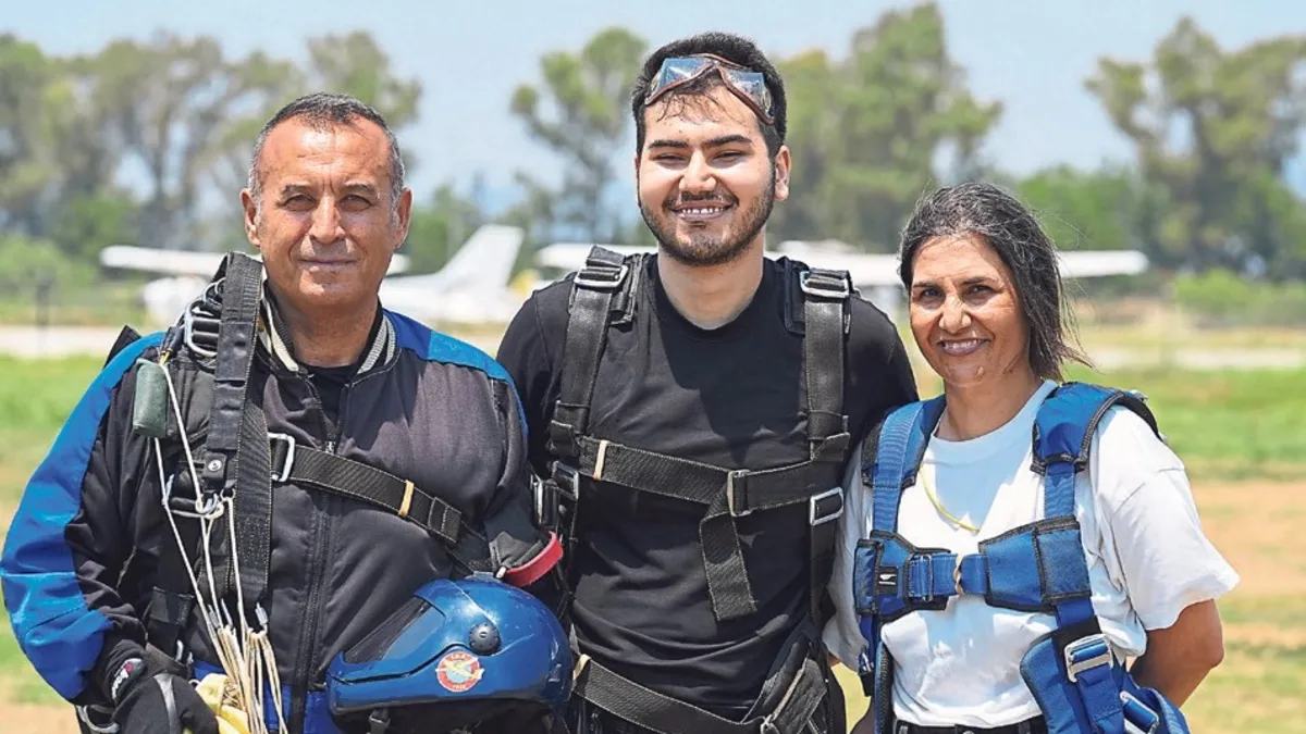 Görme engelli genç gökyüzü dalışı yaptı