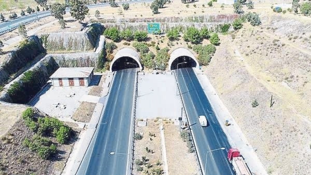 İzmir bitmiş proje görmek istiyor