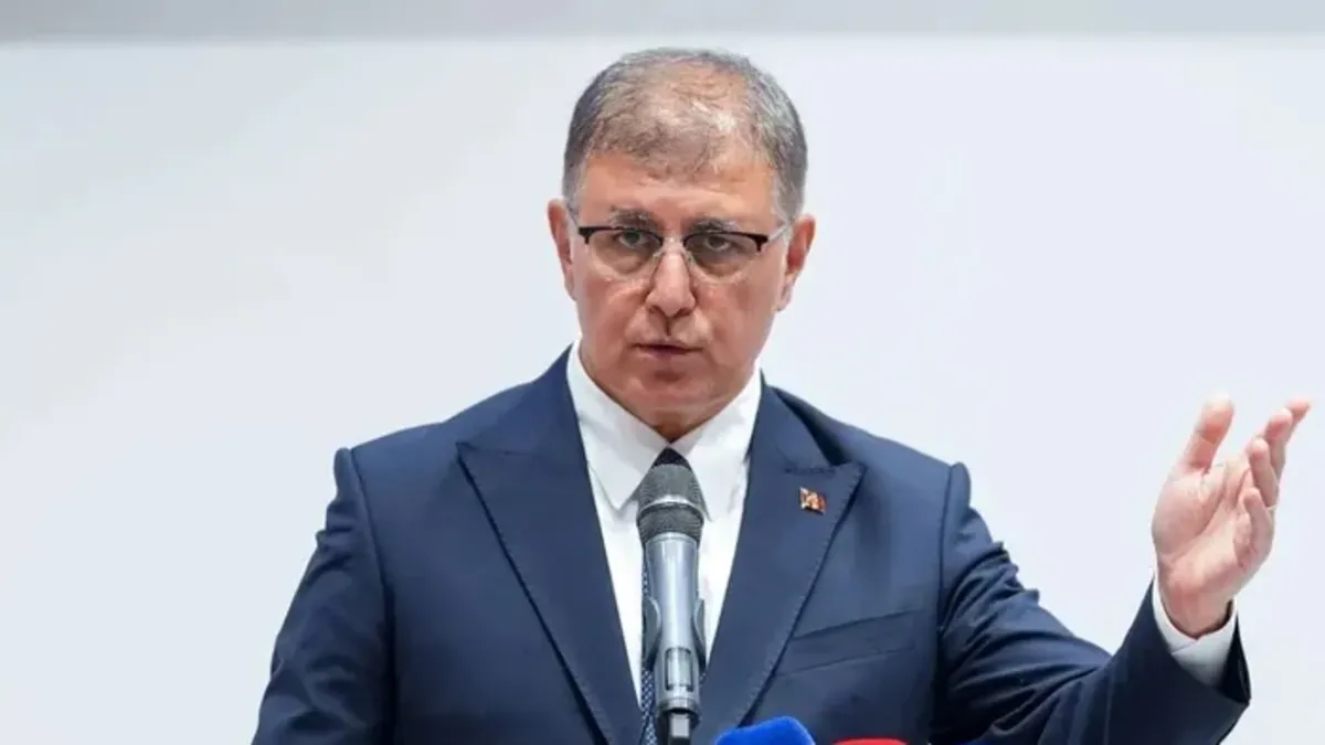 İzmir Büyükşehir Belediye Başkanı Cemil Tugay Yeni Parti'ye Katılmayacak