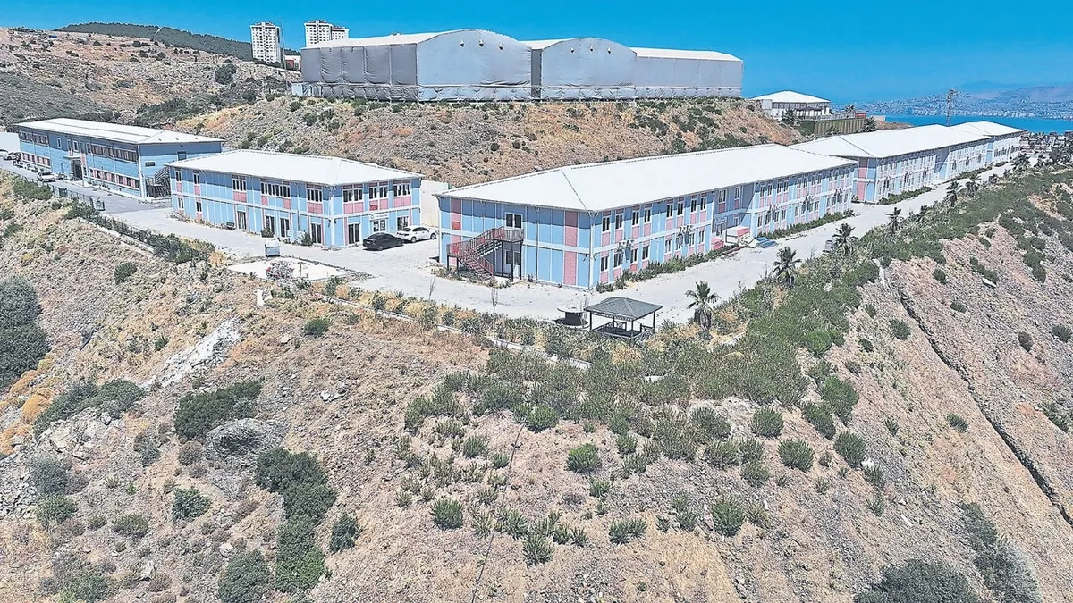 İzmir Demokrasi Üniversitesi yeni kampüsünü açıyor