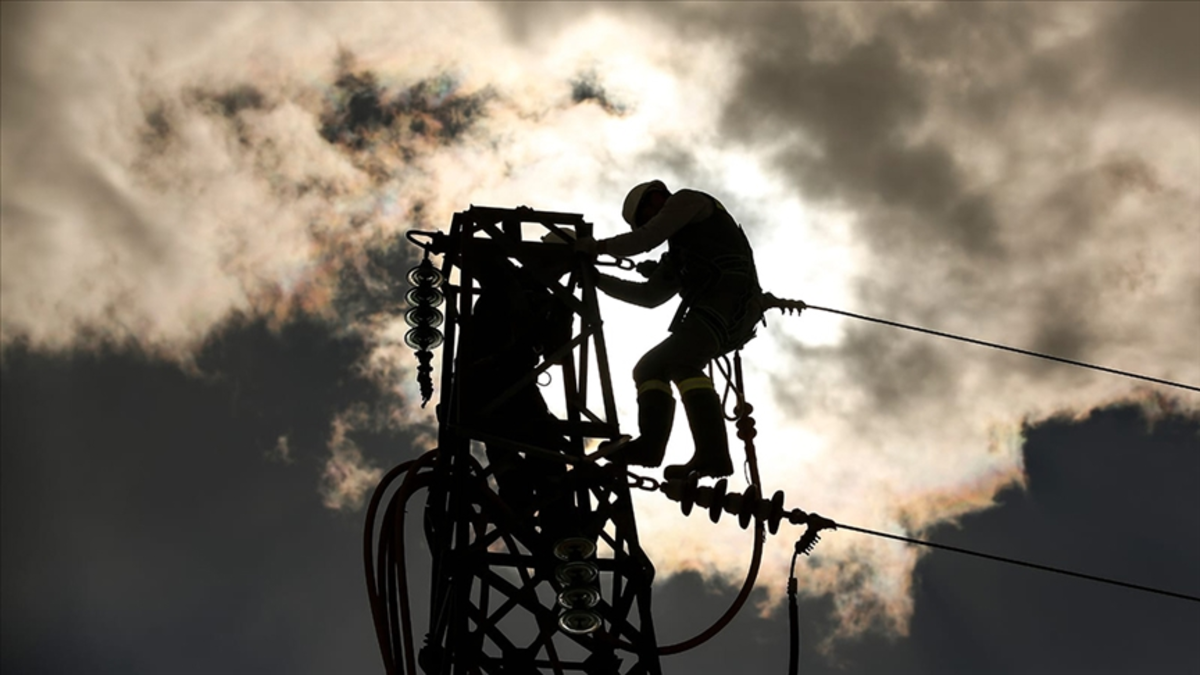 İzmir'de 14 ilçede elektrik kesintisi yaşanacak