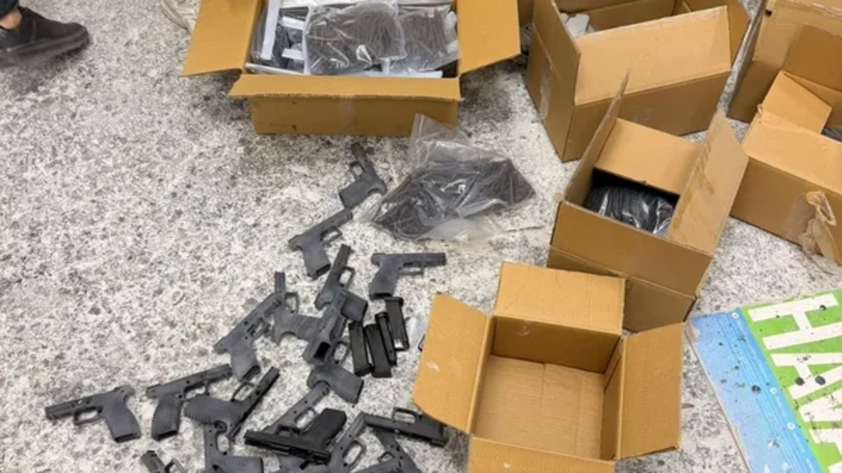 İzmir'de 38 kişi gözaltına alındı