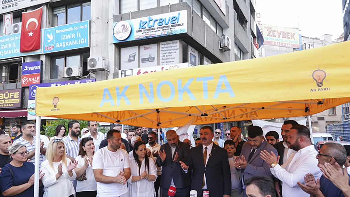 İzmir'de 500 kişi AK Parti'ye katıldı