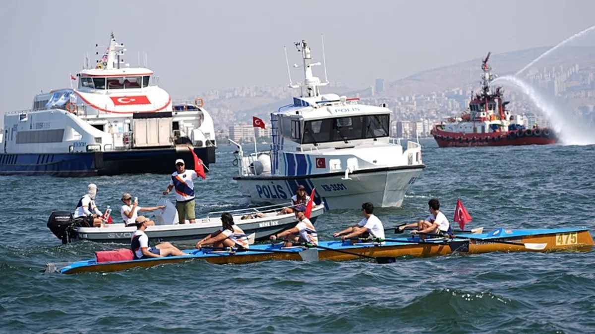 İzmir'de Denizcilik Bayramı Kutlandı
