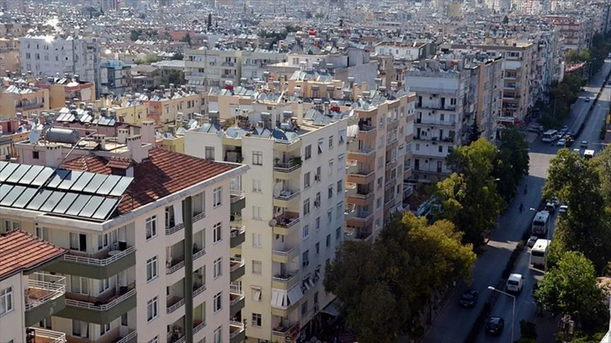 İzmir'de konut satışları düştü