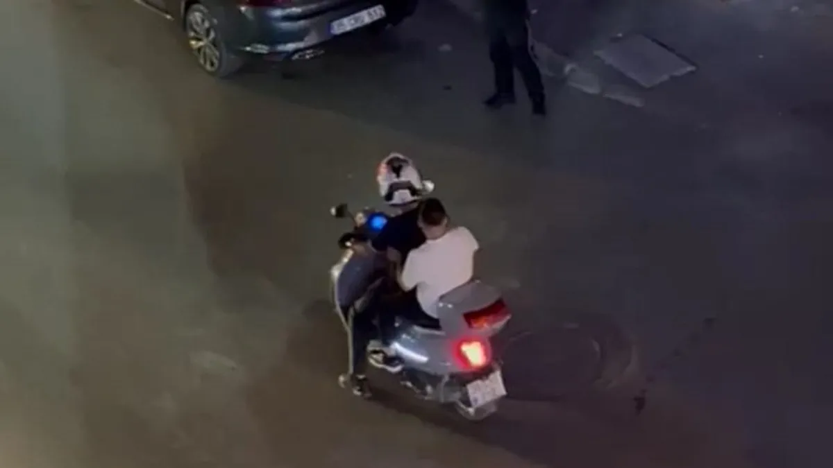 İzmir'de kuyumcu dükkanı kurşunlandı