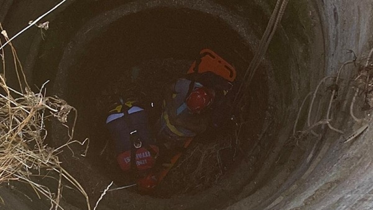 İzmir'de kuyuya düşen kişi kurtarıldı