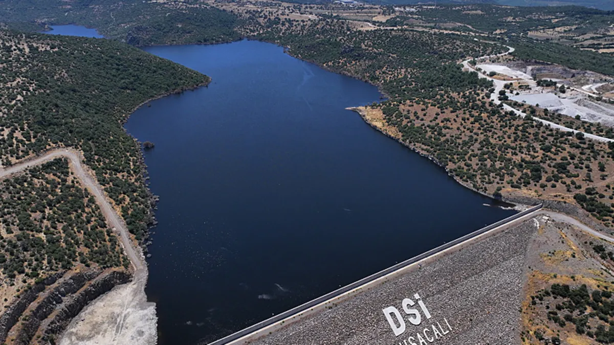 İzmir'de Musacalı Barajı'ndan su verildi