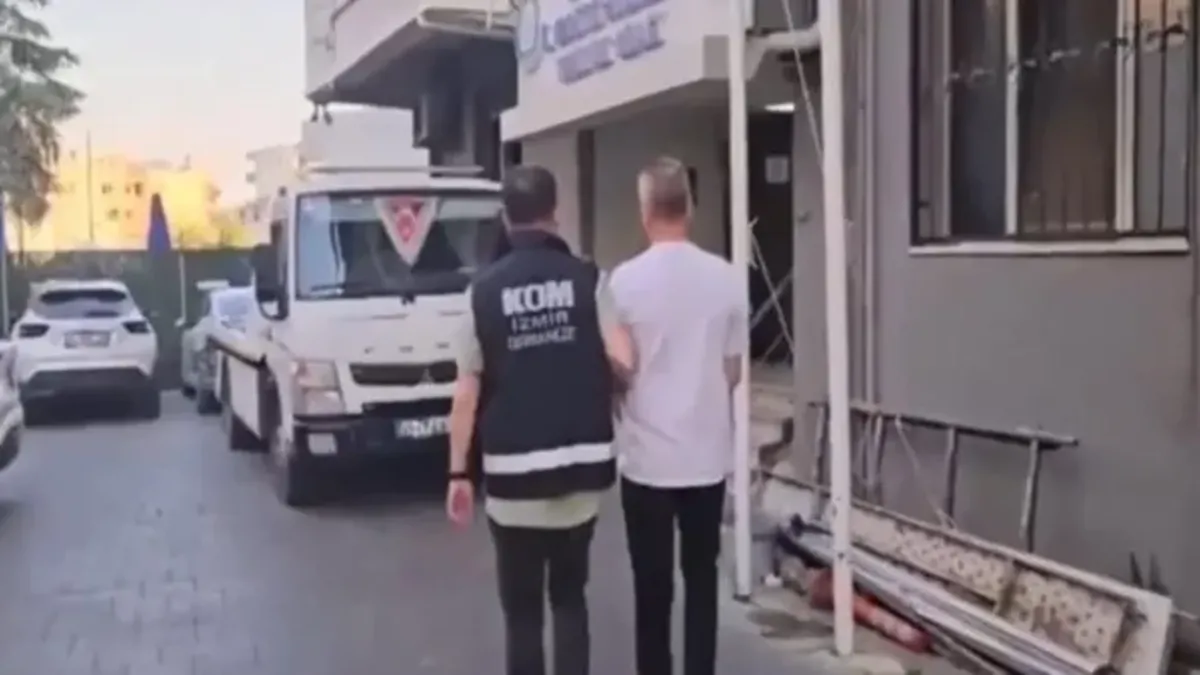İzmir'de sosyal medya operasyonu