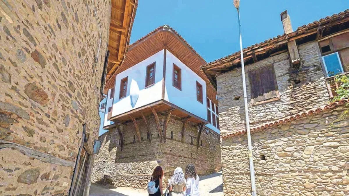 İzmir'de tarihi mirasa koruma çalışmaları
