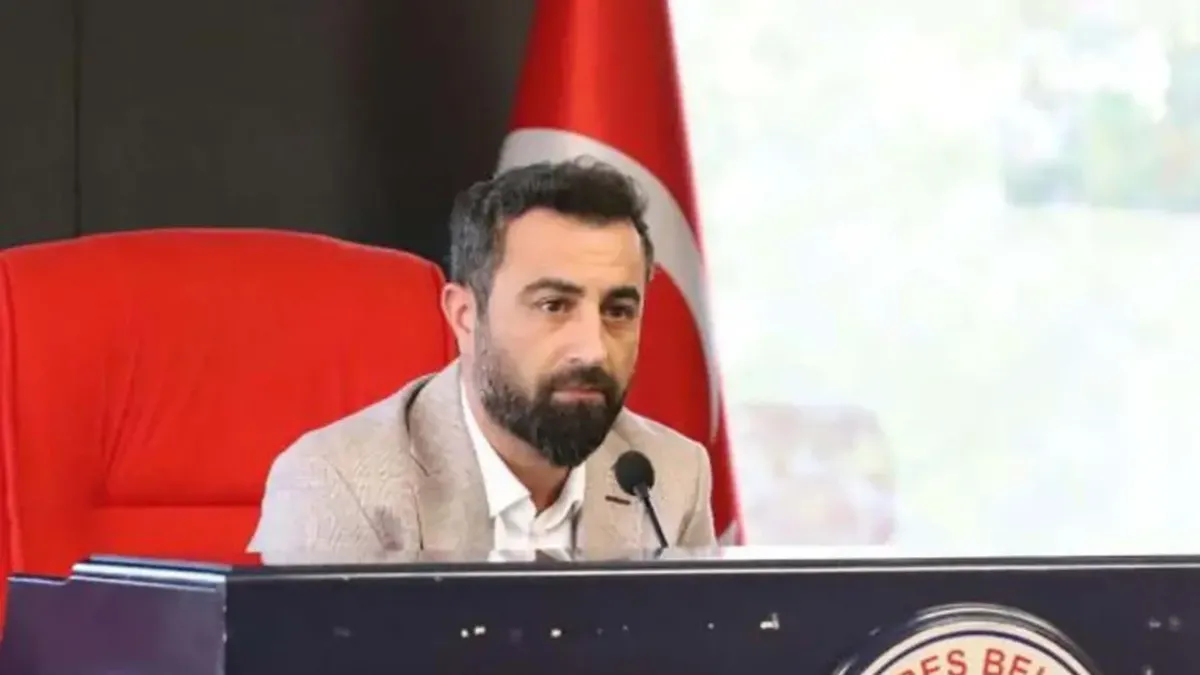 Menderes Başkan Yardımcısı Rüzgar Sönmez yakalandı