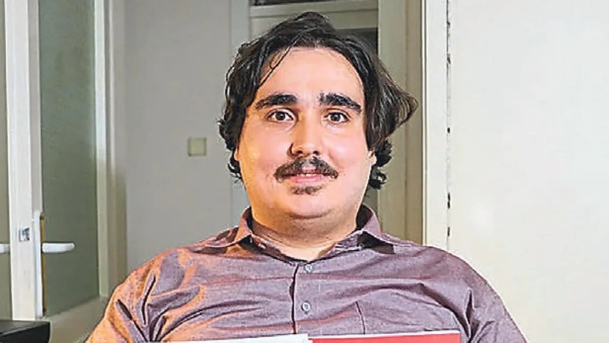 Otizm tanısı alan genç üniversite kazandı